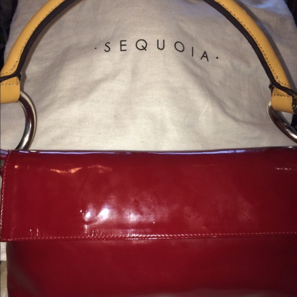 💎 STUNNING 💎 Sequoia Red Patent Leather Bag - Picture 2 of 5